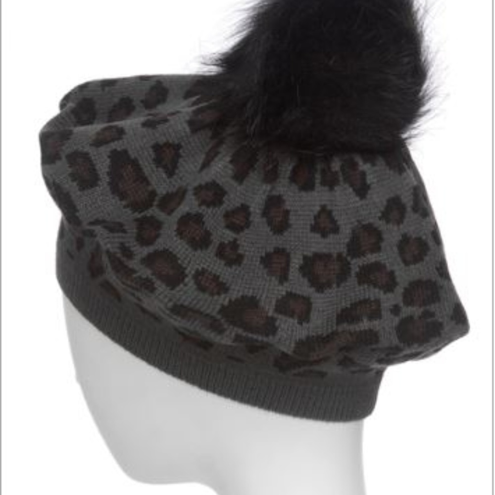 Animal print in black&grey winter Beret